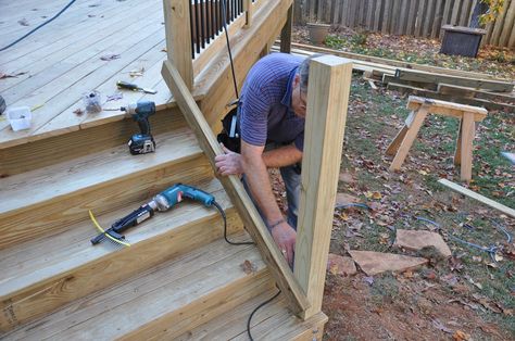 Step by step instructions for how to install deck stair railings. Learn about the code requirements and construction tips with images. Deck Railing Height, Stair Angle, Deck Stair Railing, Outdoor Stair Railing, Step Railing, Deck Framing, Stair Balusters, Deck Steps, Building Stairs