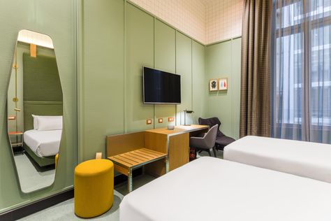 Photo Gallery | Boutique Hotel Room Mate Giulia Room Mate Hotel, Bp House, Room Mate, Milan Hotel, Cama King Size, Hotel Concept, Library Architecture, Hotel Room Design, Best Boutique Hotels