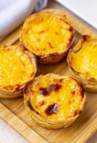 Portuguese Tart, Portuguese Custard Tarts, Portuguese Tarts, Portuguese Dessert Recipes, Custard Cake Recipes, Custard Tarts, Baked Custard, Portuguese Desserts, Fab 5