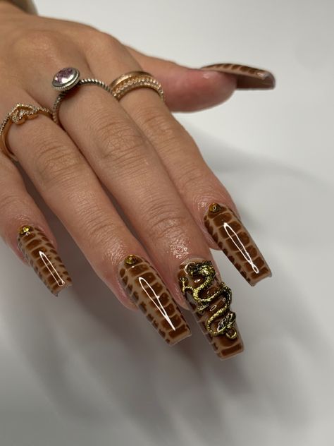 Snake Tip Nails, Snake Foil Nails, Snake Charm Nails, Snake Nails Designs Green, Snake Nails, Gold Snake Nail Design, Foil Nails, Snake Print, Nail Tech