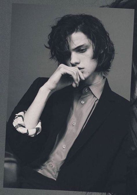 Erin Mommsen, 얼굴 드로잉, Gender Envy, Poses References, Persona 5, Pose Reference Photo, Drawing People, Digimon, Pose Reference