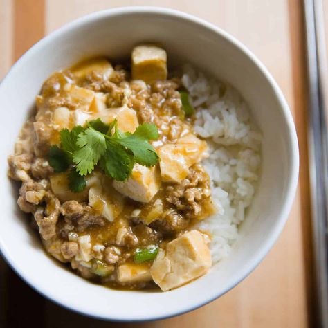 Spicy Mapo Tofu, Mapo Tofu Recipe Easy, Tofu With Mushrooms, Mapo Tofu Recipe, Mapo Tofu, Authentic Chinese Recipes, Tofu Recipe, Tofu Dishes, Anime Food