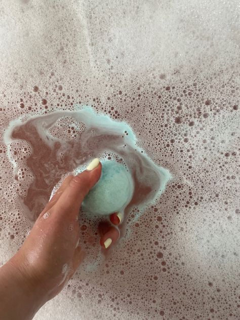 #clean #cleangirlaesthetic #aesthetic #bath #bathtime #bathbomb #instagram Bathtub Aesthetic, Aesthetic Bath, Vision Board Images, Bath Ball, Bath Bomb, Bath Time, Spa Day, Aesthetic Pictures, Spa