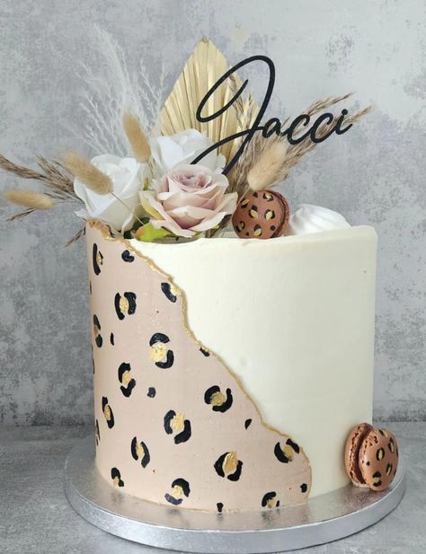 Cheetah Print Cake Ideas, Leopard Print Cakes Ideas, Leopard Birthday Cake, Cheetah Print Cake, Cheetah Birthday Cakes, Leopard Cupcakes, Cheetah Print Cakes, Africa Cake, Cheetah Cakes