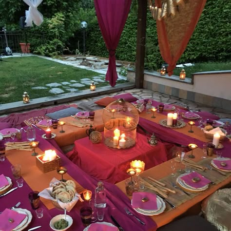 Inside Home Wedding Decor, Persian Party Decorations, Persian Party Theme, Moroccan Party Decor, Moroccan Henna Party, Indian Theme Party, Backyard Floor, Moroccan Birthday, Dinner Hosting Ideas