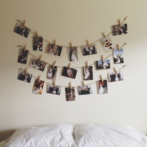 Photo Wall Over Bed, Room Picture Wall, Diy Photo Wall, Small Room Makeover, Diy Wall Decor For Bedroom, Polaroid Wall, Photo Polaroid, Diy Room Decor For Teens, Diy Picture Frames