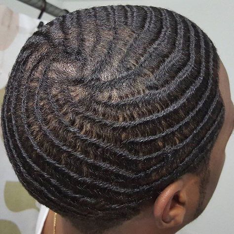 @youngwavy4eva !!!! #coldlabel #xotics #wavebuilder #rollercoasterwaves #barbernomics #topwavers #tsurag #crownqualityproducts #wavesonswim .... www.barbernomics.com / http://ift.tt/1CJQcB1 720 Waves, Black Hair Fade, Fade Haircut With Beard, 360 Waves Hair, Waves Hairstyle Men, Black Hair Inspiration, Waves Hairstyle, Waves Haircut, Hairstyle Men