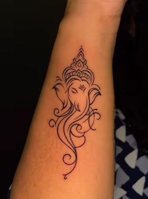 Lord Shiva Tattoo Design For Women, Hindu Tattoos For Women, Godly Drawings, Goddess Tattoos For Women, Lord Ganesha Tattoo, Wolf Tattoo Forearm, Ganesh Tattoo, Favorite Tattoos, Deer Drawing