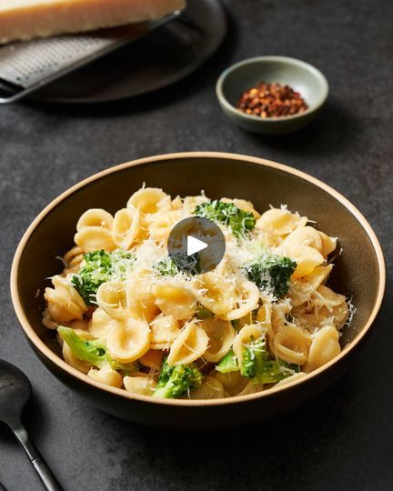 Facebook Broccoli Orecchiette, Miso Broccoli, Marion Grasby, Fast Dinners, Asian Inspired Recipes, Inspired Recipes, Cafe Restaurant, Easy Cooking, Simple Ingredient