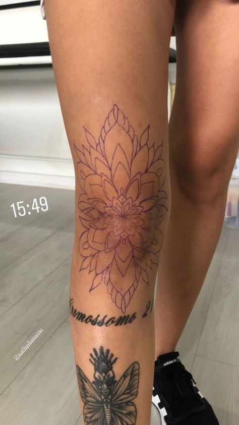 Tattoo Bein Frau, Side Wrist Tattoos, Shin Tattoo, Chest Tattoos For Women, Leg Tattoos Women, Leg Sleeve Tattoo, Dope Tattoos For Women, Tattoo Ideas Female, Knee Tattoo