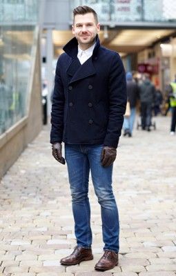 Mens Casual Work Clothes, Peacoat Outfit, Navy Peacoat, Peacoat Men, Mens Fashion Smart, Hipster Mens Fashion, Blue Coat, Elegant Man, Fall Outfits For Work