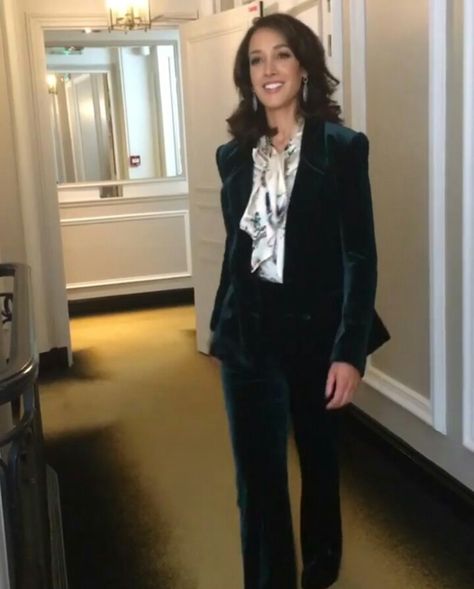 Jennifer Beals 3.10.17 Bette Porter Outfit, Bette Porter Style, Viva Magazine, Bette Porter, Katherine Moennig, Jennifer Beals, Oc Face, Dark Walls, Girl Crush