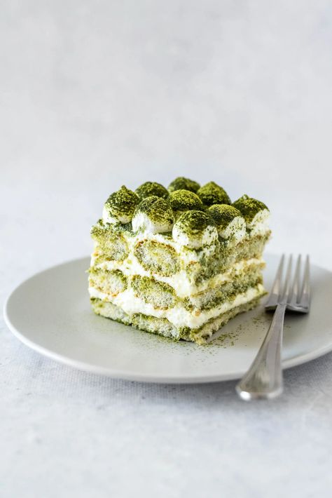 Matcha Tiramisu Recipe, Tiramisu Recept, Matcha Tiramisu, Matcha White Chocolate, Matcha Dessert, Matcha Chocolate, Matcha Recipe, Beeswax Food Wrap, Tiramisu Recipe