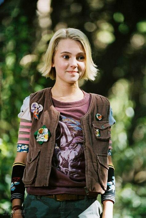 Leslie Burke, Gossip Girl Fashion Blair, Bridge To Terabithia, Annasophia Robb, Chuck Bass, Gossip Girl, Movies Showing, Movies And Tv Shows, A Woman