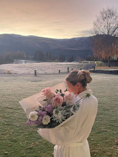 birthday bouquet, birthday flower ideas, candid photo, weekend trip Jessie Emma, Photography Birthday, Bouquet Birthday, Candid Photo, Birthday Bouquet, Birthday Flower, Photo Board, Photo Boards, Weekend Trip