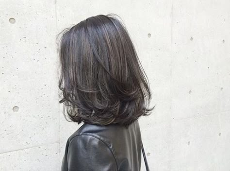 Haircuts For Medium Length Hair, Haircut Inspo, Hair Inspiration Short, Hairstyles For Layered Hair, Shoulder Length Hair Cuts, Haircuts Straight Hair, Haircuts For Medium Hair, Short Hair Haircuts, Cut My Hair