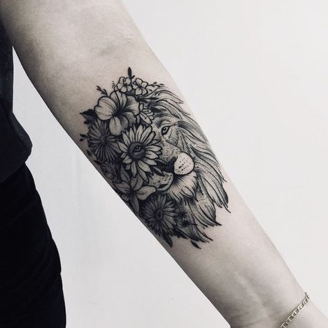 Pinterest: •Linell• Sunflower Tattoo Shoulder, Inspiration Tattoos, Disney Tattoo, Sunflower Tattoos, Elephant Tattoos, Tattoo Feminina, Sunflower Tattoo, Tattoo Life, Dream Tattoos