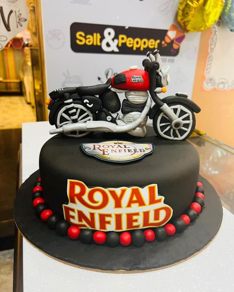 Royal Enfield Cake Designs, Bike Cakes, Customized Cake, Circle Mehndi, 50th Birthday Cake, Circle Mehndi Designs, Cakes For Men, Royal Enfield, Bike Design