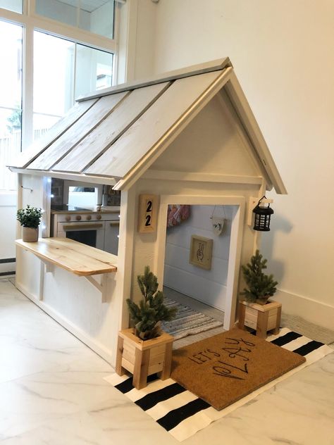 Life Size Play House Kids, Play Houses Indoor, Ikea Hack Playhouse, Corner Playhouse Indoor, Indoor Wood Playhouse, Playhouse Indoor Diy, Playroom Playhouse Diy, Built In Playhouse Basement, Indoor Wooden Playhouse