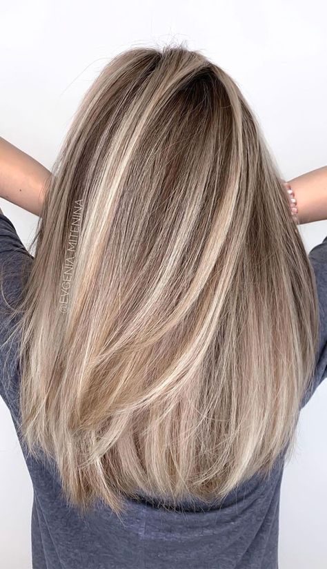 Hair Colour Lowlights, Ombre With Lowlights, Best Hair Color Over 40 Over 40, Fall Hair Colours Blonde, Creamy Beige Blonde Balayage, Low Maintenance Lowlights, Autumn Lowlights For Blondes, Blonde With Subtle Lowlights, Medium Brown Blonde Hair