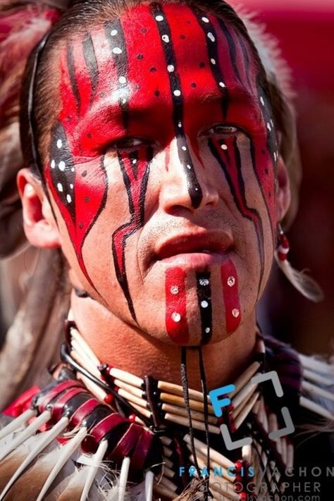 Indian Reservation, Native American Men, Painted Face, Native American Peoples, Face Tattoos, Native American Heritage, Native American History, Native American Culture, Traditional Paintings