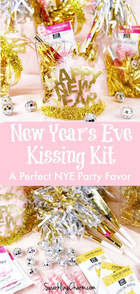 A New Year's Eve Midnight Kissing Kit. This is a perfect party favor for a NYE Party Bash! #NYE #newyearseve #socute #partyfavors #kissingkit #hotlips #soawesome New Years Eve Party Favors For Kids, New Year's Eve Wallpaper, New Years Eve Kiss, New Years Eve Pictures, New Years Eve Drinks, New Years Eve Quotes, Kids New Years Eve, New Years Eve Games, New Year's Eve Appetizers