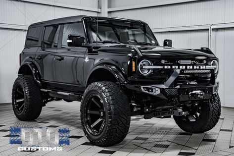 Ford Bronco Customized, Ford Bronco 2023 4 Door, Ford Bronco Modified, Blacked Out Ford Bronco, All Black Bronco, Ford Bronco Raptor 2024, Blacked Out Bronco, Lifted Ford Bronco, Black Ford Bronco