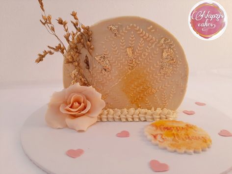 #ArchCake #Sunset #Moonraker #TrendingCakes #NapzisCakes #Love #InstaCakes Semi Circle Cake, Arch Cake, Deer Cakes, Circle Cake, Boho Cake, 19th Birthday, Bday Cake, Cake Toppings, Cake Designs