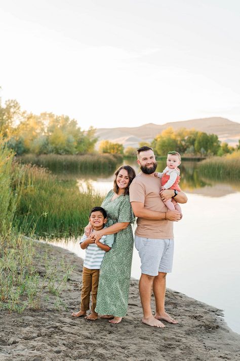 Fall Lake Photoshoot Family, Family Pictures In Creek, Summertime Family Photos, Family Photos By Pond, Pond Family Photos, Large Family Photo Shoot Ideas Lake, Family Photo Lake Picture Ideas, Creek Pictures Family, Family Pictures By Pond