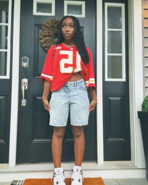 it’s me again 💋 - - - - - - - - - #explore #explorepage #fyp #jersey #cheifs #nfl #streetwear #red #twists #nike #outfit #inspo #outfitinspo #jorts #pinterest #nature #digicam Jersey Theme Party Outfit, A Different World Outfits, Red Twists, 90’s Outfits, Nike Outfit, 2000s Outfits, Ootd Inspo, Jersey Outfit, Trendy Fashion Outfits