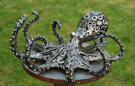 Stunning metal sculptures - out of recycled metal parts! Aquatic Art, Welding Art Projects, Sculpture Metal, Junk Art, Steel Art, Metal Art Welded, Metal Art Sculpture, Metal Projects, Metal Art Projects