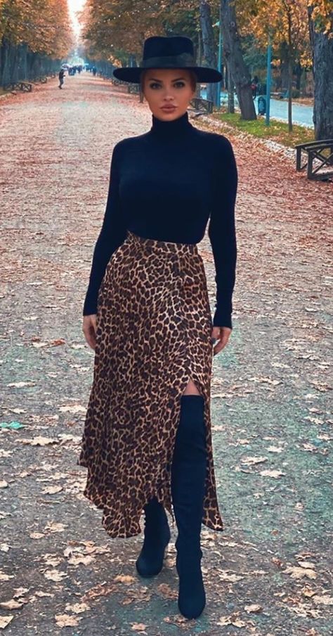 Clothing Styles Curvy, Turtleneck And Skirt Outfit Fall, Turtle Neck Work Outfit Women, Black Turtleneck Dress Outfit Classy, Halloween Business Casual, Maxi Skirt Turtleneck Outfit, Church Outfit For Winter, 1st Date Outfit Ideas, Turtleneck Work Outfit Women