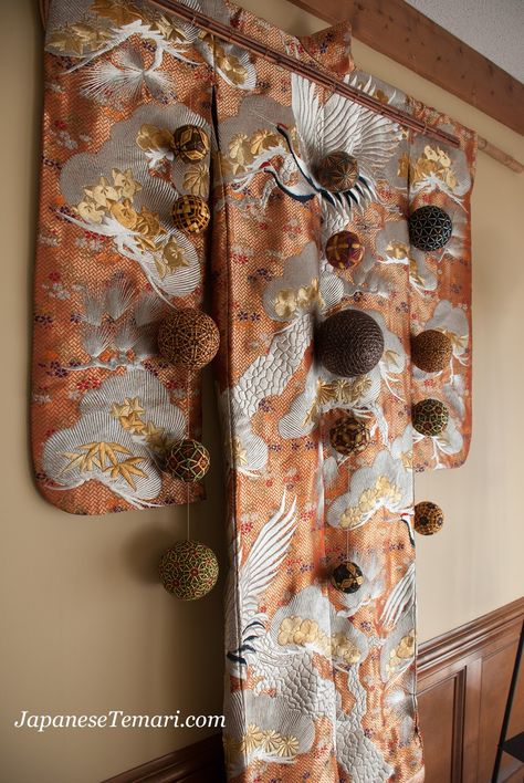 Japanese Temari Display Kimono, Eclectic Vintage Living Room, Kimono Display, Embroidery Kimono, Temari Balls, Fabric Wall Decor, Asian Inspiration, Wedding Kimono, Kimono Design