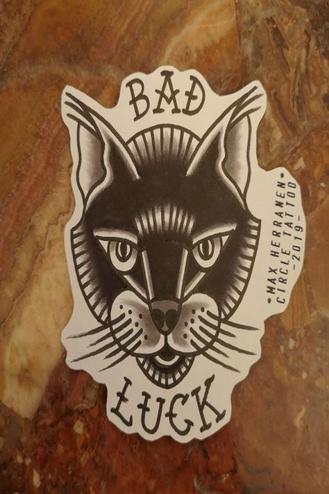 Tattoo Gato, Traditional Tattoo Old School, Traditional Tattoo Inspiration, Black Cat Tattoos, Tattoo Traditional, Spooky Tattoos, Old School Tattoo Designs, Shoulder Tattoos, Tattoo Stencil Outline