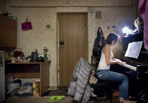 Dinara Vafina, a 26-year-old music student at the Moscow State Pedagogical… Boarding School Dorm, Russia Pictures, Life In Russia, Dormitory Room, Student Dorm, Student Apartment, Student Photo, Student House, State School