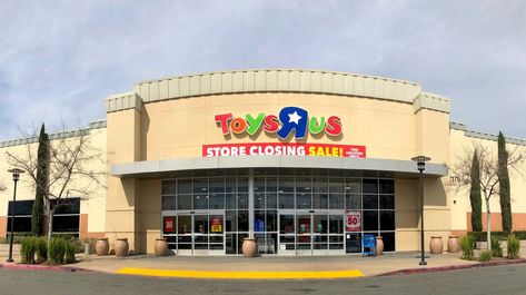 The Toys R Us closings could be an opportunity for smaller toy stories. Here are seven retail opportunities for toy stores that can help boost your bottom line. Toy Business, Wooden Toy Chest, Toy Stores, Small Business Trends, Business Trends, The Toys, Baby Alive, Toys R Us, Marketing Strategies