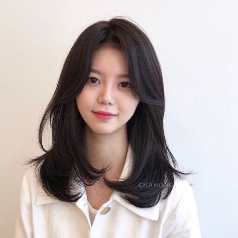 Hair Style Korea, Oval Face Haircuts, Bangs With Medium Hair, Oval Face Hairstyles, Shot Hair Styles, Oval Face, Haircuts For Medium Hair, Haircuts Straight Hair, Penteado Cabelo Curto