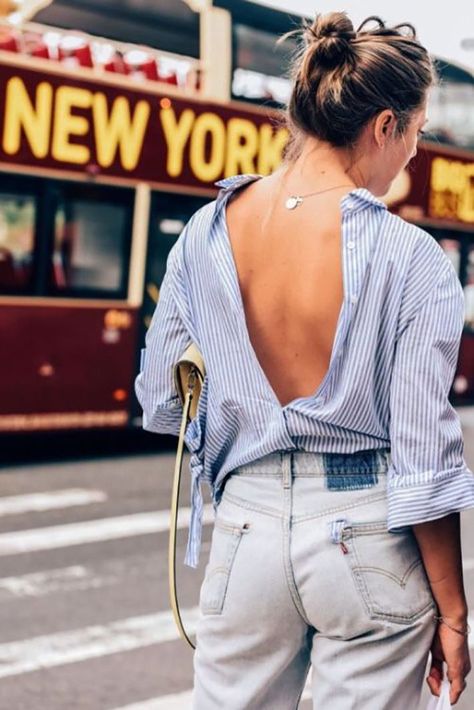 Sunday’s Inspiration: Blue Light Top Tommy Ton, Walking Down The Street, Open Shirt, Oversized Shirt Dress, Outfit Trends, Oversized Dress, Mode Inspo, Mode Inspiration, Shibori