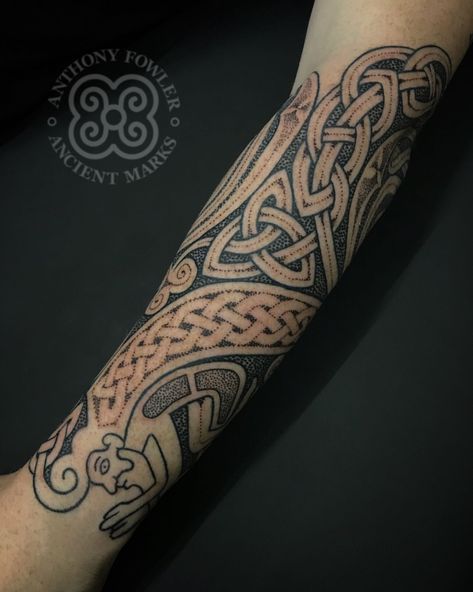 23 Striking Celtic Tattoo Ideas for Men & Women in 2024 Celtic Half Sleeve, Celtic Tattoo Ideas, Viking Female, Pirate Tattoos, Celtic Dog, Tattoo Rings, Tattoos Celtic, Celtic Sleeve Tattoos, Tattoo Celtic