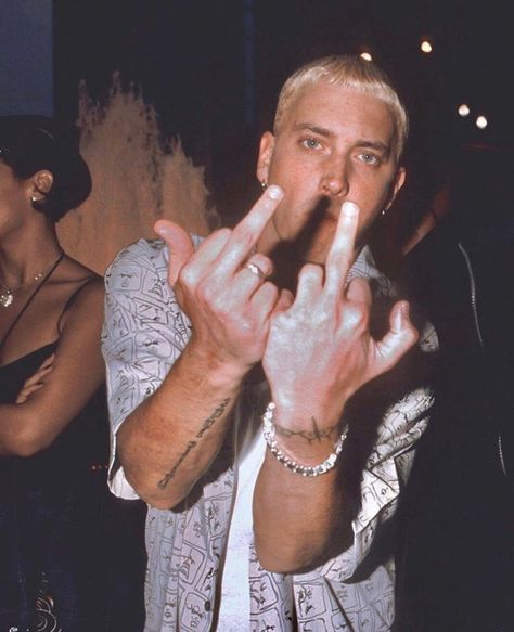 Eminem Middle Finger, Eminem 2000s, 2000s Pop Culture, 2000s Pop, Watercolor Eyes, I Fall To Pieces, Eminem Slim Shady, The Real Slim Shady, Marshall Mathers