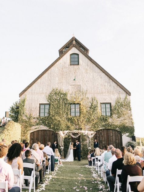 Beautiful Outdoor Oklahoma Wedding Venues for Your Summer Ceremony #weddinginspiration #bridesofok Oklahoma Wedding Venues Outdoor, Turner Falls Oklahoma, Oklahoma City Things To Do, Oklahoma Photography, Uss Oklahoma, Broken Bow Oklahoma, Oklahoma Wedding Venues, Downtown Oklahoma City, Oklahoma Travel