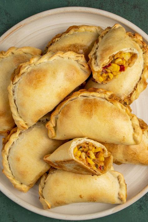 Chicken Corn Empanadas, Corn And Cheese Empanadas, Corn Empanadas Recipe, Empanadas Filling Recipe, Empanadas Filling, Girls Dinner Ideas, Tofu Coconut Curry, Corn Empanadas, Cheese Empanadas Recipe