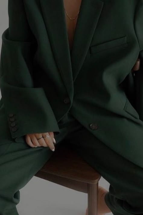 Emerald Green Fashion Aesthetic, Dark Green Clothing Aesthetic, Emerald Green Aesthetic Outfits, Dark Green Fashion Aesthetic, Green Business Aesthetic, Dark Green Clothes Aesthetic, Emerald Green Outfit Aesthetic, Dark Green Aesthetic Outfit, Dark Green Outfit Aesthetic