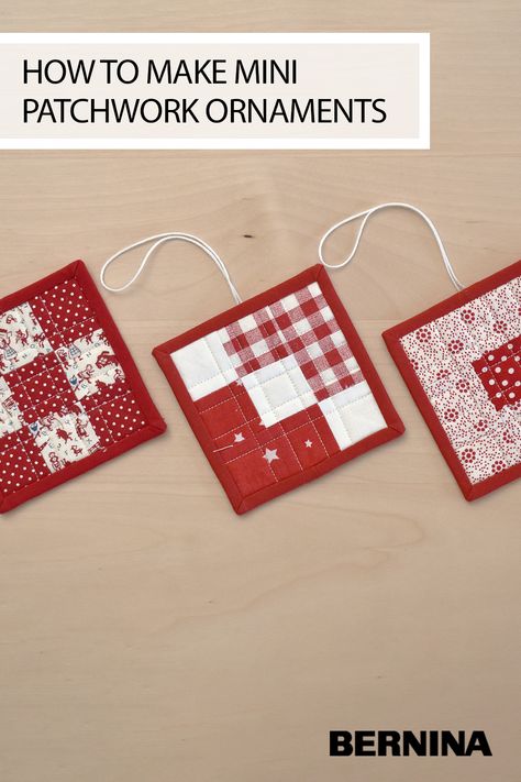 Christmas Quilt Ornaments Patterns, Small Easy Quilting Projects, Quilt Block Christmas Ornaments, Simple Sewing Christmas Ornaments, Quilt Block Ornaments, Miniature Quilt Blocks, Christmas Mug Rugs Quilted, Quilt Ornaments Diy, Easy Quilted Christmas Ornaments