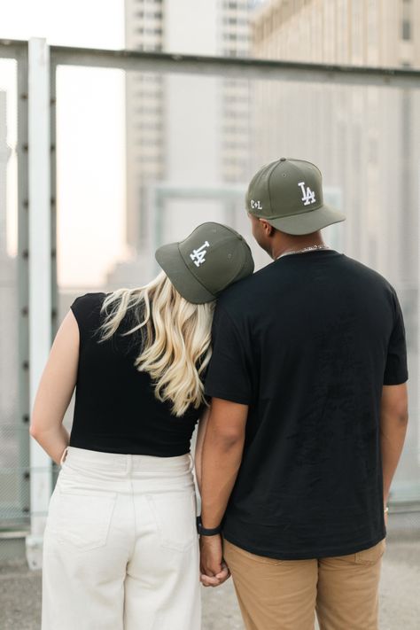 Matching hats, anniversary pictures #couple #relationship #photoshoot #poses #anniversary Couple Hats Matching, Matching Hats Couples, Fall Family Portraits, Anniversary Pictures, Matching Couple Outfits, Professional Pictures, Shoot Inspiration, Matching Couples, Couple Outfits