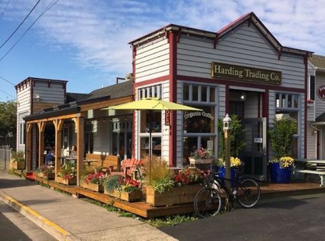 Harding Trading Company, Cannon Beach - Restaurant Reviews, Phone Number & Photos - TripAdvisor Cannon Beach Oregon Restaurants, Cannon Beach Restaurants, Cannon Beach Oregon, Beach Restaurant, Beach Meals, State Of Oregon, Cascade Mountains, French Restaurants, Oregon Travel