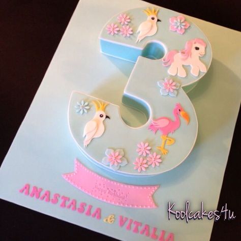 5cake #fondantcake #unicornios cakemakerstoke Number 3 Shaped Cake, 3 Birthday Cake Girl, 3 Shaped Cake, 1 Number Cake, Number 3 Birthday Cake, Number Cake 1, Number Cake Design, Number 6 Cake, Number 3 Cake