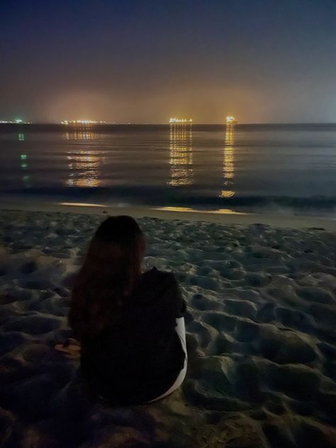 Beach At Night Pictures, Nightime Beach Pics, Nights Like This, Nighttime Beach Pictures, Late Night Beach Pictures, Beach Dark Aesthetic, Beach House Night, Nighttime Beach Photoshoot, Beach Pictures Night