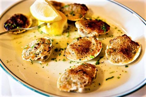 clams oreganata Baked Clams Recipe, Clams Oreganata, Oreganata Recipe, Baked Clams Oreganata, Baked Clams, Clams Recipe, Feast Of The Seven Fishes, Seven Fishes, Clam Bake