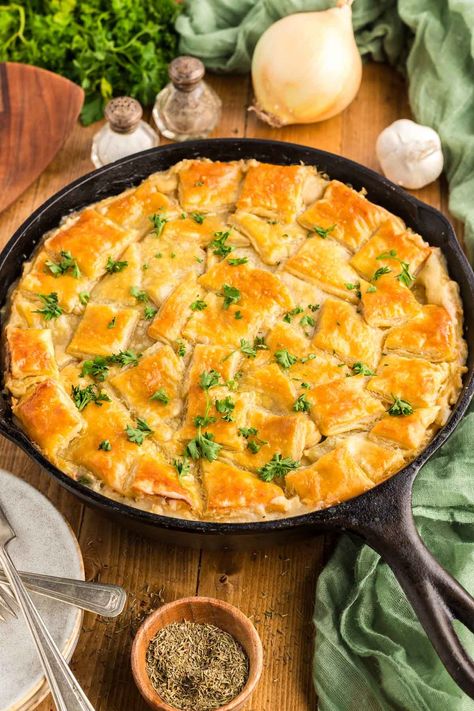 Puff Pastry Chicken Pot Pie - Soulfully Made Skillet Chicken Pot Pie With Puff Pastry, Easy Chicken Pot Pie With Puff Pastry, Chicken Pot Pie With Puff Pastry, Chicken Pie Puff Pastry, Creamy Chicken Pot Pie Recipe, Chicken Pot Pie Crust, Recipes Using Puff Pastry, Philo Dough, Puff Pastry Chicken